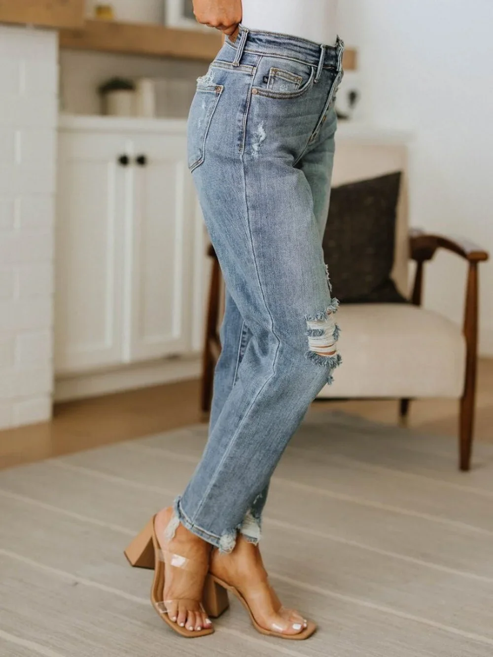 JUDY BLUE High Rise Distressed Button Fly Boyfriend Jeans | Size: 0/24 - Picture 4 of 12